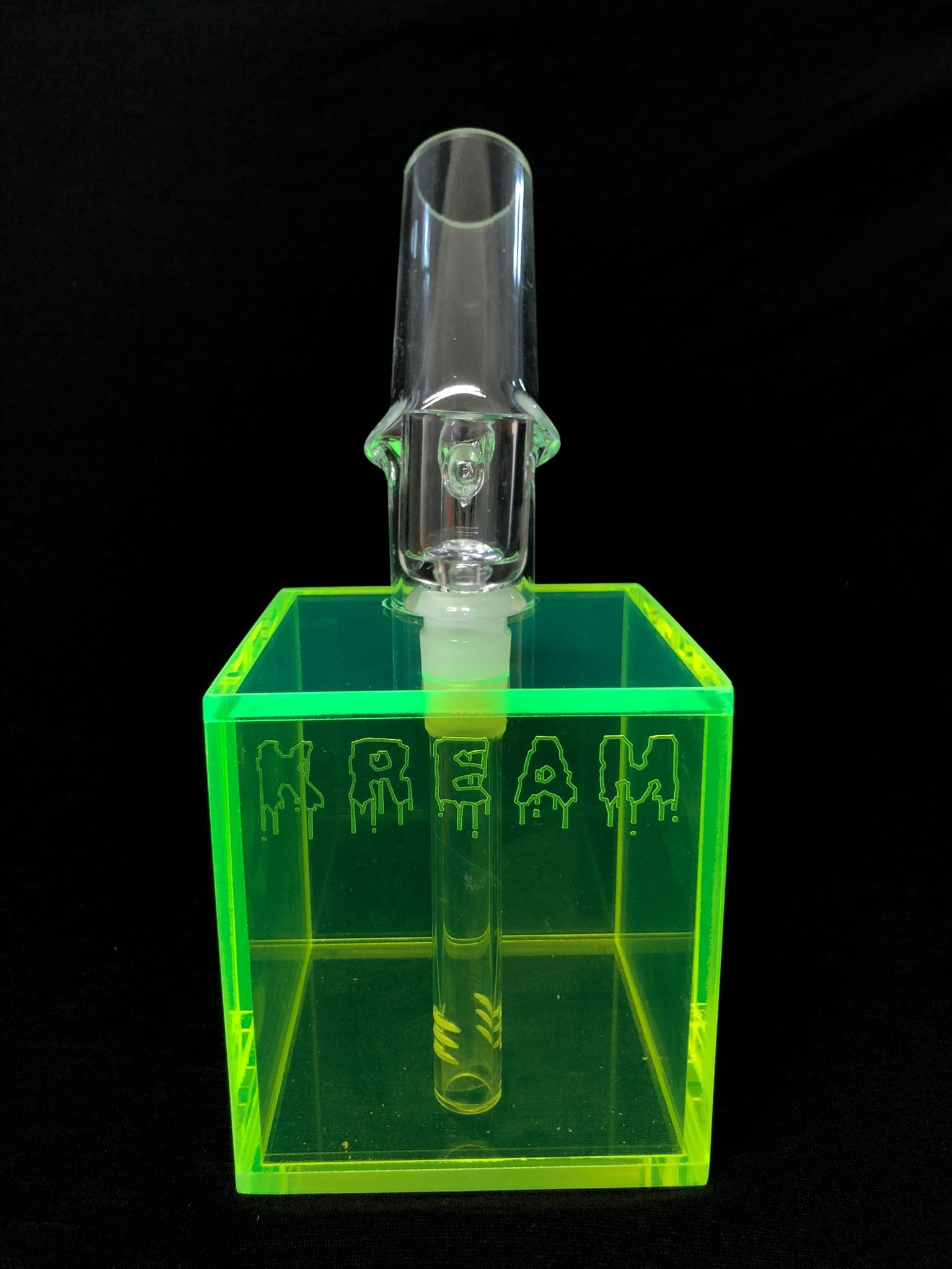 KREAM Exclusive Water Pipe